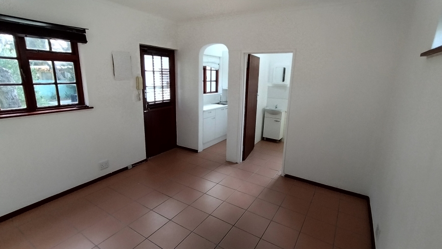 To Let 1 Bedroom Property for Rent in Flamingo Vlei Western Cape
